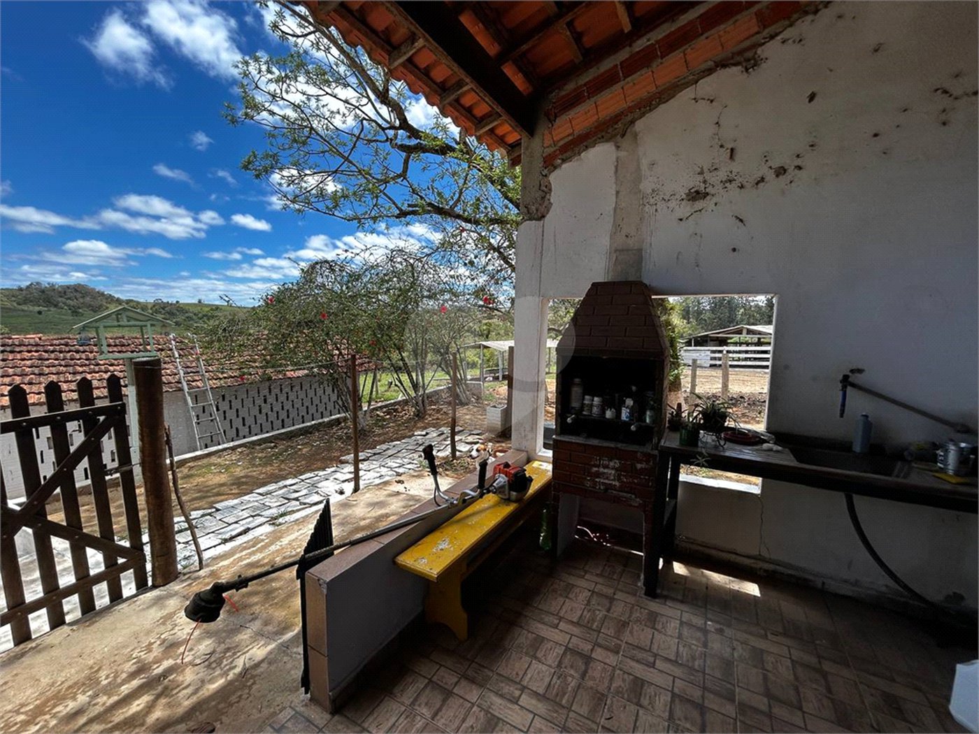 Sítio à venda com 2 quartos em Área Rural de Varginha, Itapetininga, SP