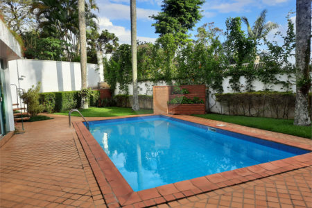 Casa à venda com 6 quartos, sendo 3 suítes, em Morumbi, São Paulo, SP