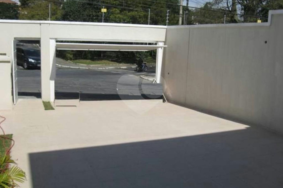 Sobrado à venda com 3 suítes em Vila Rosália, Guarulhos, SP