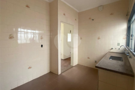 Casa à venda com 3 quartos, sendo 1 suíte, no Centro, Araraquara, SP