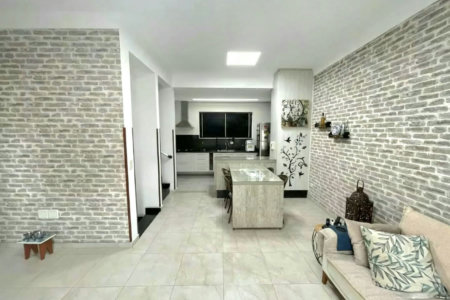 Casa com 2 dormitórios à venda, 130 m² por R$ 879.000,00 - Marapé - Santos/SP