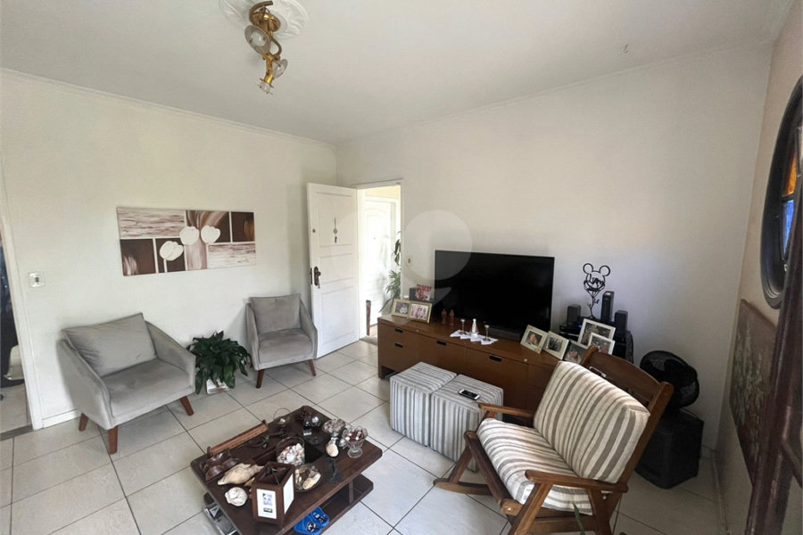 Casa à venda com 4 quartos, sendo 1 suíte, em Horto, São Paulo, SP