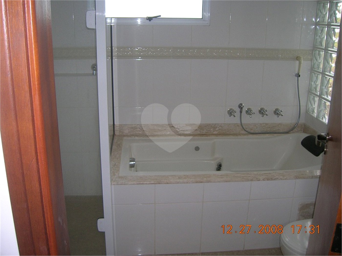 Casa no Condomínio Damha I