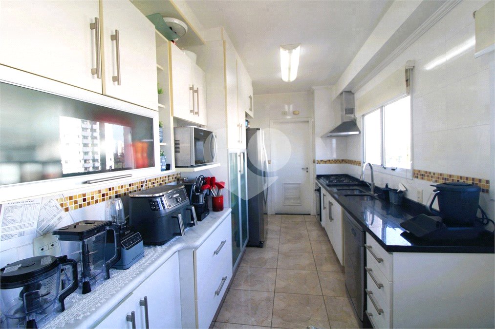 Apartamento à venda com 3 suítes em Santo Amaro, São Paulo, SP