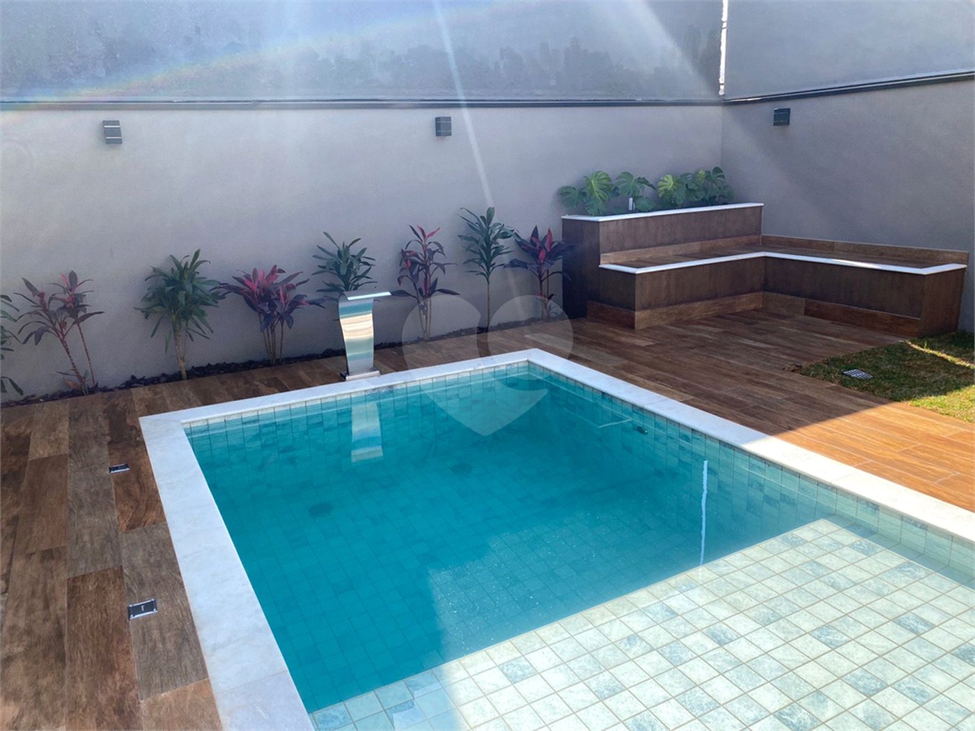 Casa à venda com 3 suítes no condomínio Terras da Estancia, Paulínia - SP