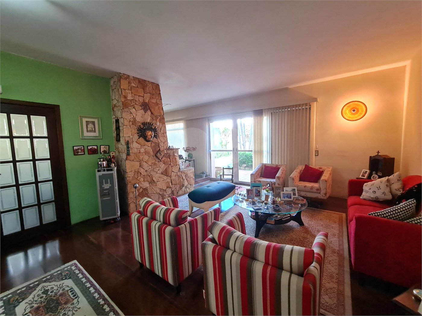 Casa à venda com 3 quartos, sendo 1 suíte, em Interlagos, São Paulo, SP