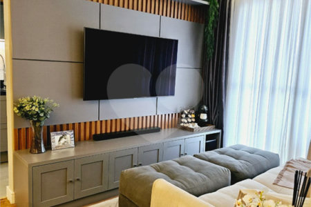 Apartamento à venda com 3 quartos, sendo 1 suíte,  em Brás, São Paulo, SP