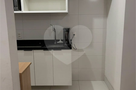 Apartamento à venda com 3 quartos, sendo 1 suíte, em Vila Andrade, São Paulo, SP