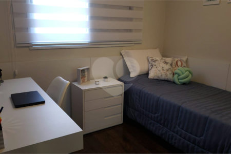 Apartamento à venda com 3 quartos, sendo 2 suítes,  em Granja Julieta, São Paulo, SP