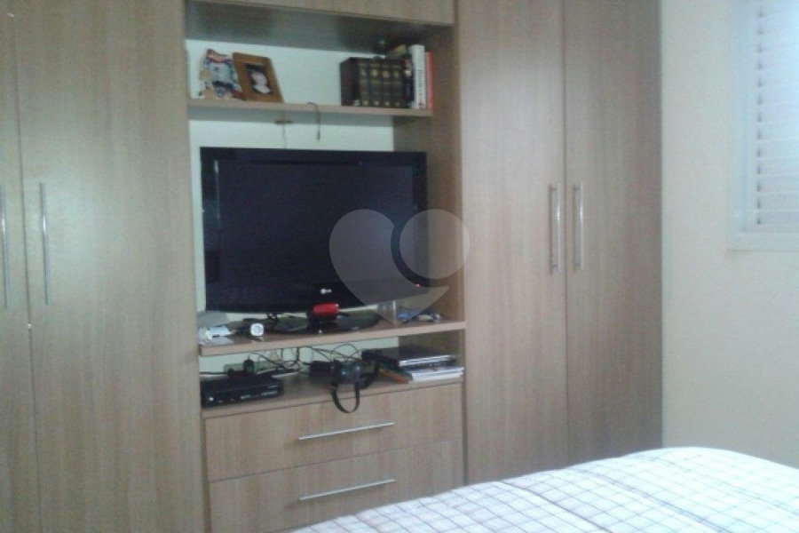 Casa à venda com 3 suítes no condomínio Praça Vitoriano Rodrigues Xavier,35, São Paulo - SP