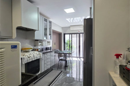 Casa Térrea à venda com 4 quartos, sendo 2 suítes, em Vila Avaí, Indaiatuba, SP