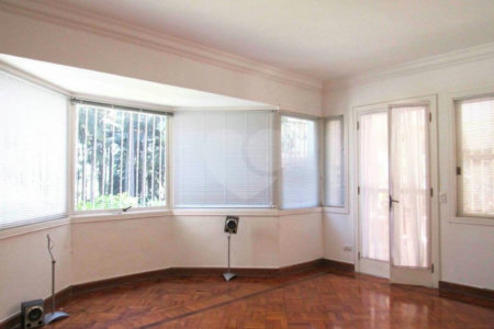 Casa à venda com 4 suítes no condomínio Chácara Flora, São Paulo - SP