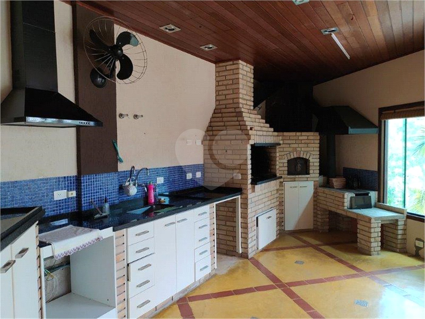 Casa à venda com 4 suítes no condomínio Parque Imperial, Mairiporã - SP
