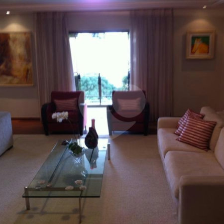 Apartamento à venda com 4 suítes em Real Parque, São Paulo, SP