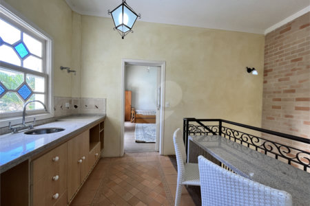 Casa à venda com 5 quartos, sendo 3 suítes,  no condomínio Village Saint Charbel, Araçoiaba da Serra - SP
