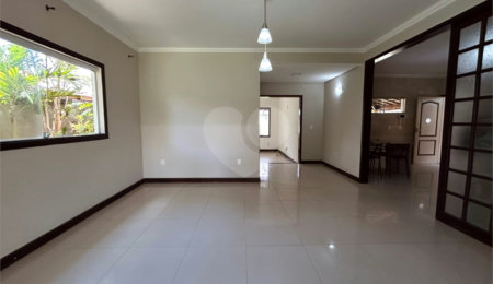 Casa à venda com 1 quarto, sendo 3 suítes, em Outerio da Glória, Porto Seguro, BA