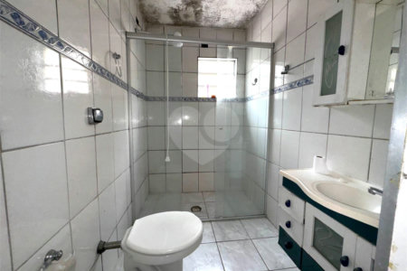 Sobrado à venda com 2 quartos em Vila Antonieta, São Paulo, SP