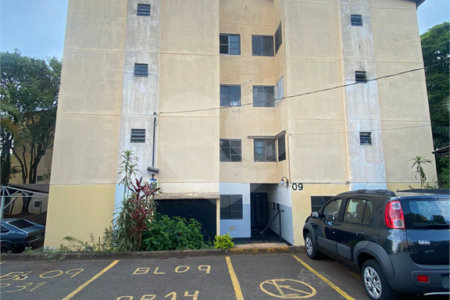Apartamento com 2 dormitórios.