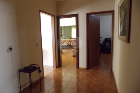 Casa à venda ou para alugar com 5 quartos, sendo 3 suítes,  no Centro, Atibaia, SP