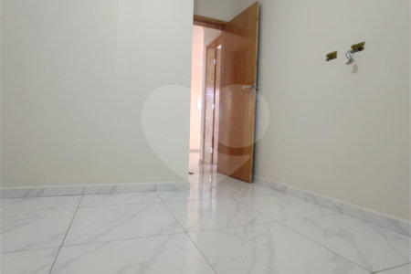 Casa à venda com 2 quartos no condomínio Ari Gomes, São Paulo - SP
