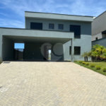 Casa à venda com 4 suítes no condomínio Villas do Golf, Itu - SP