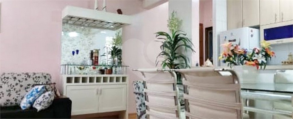 Apartamento à venda com 3 quartos, sendo 1 suíte,  em Vila Vermelha, São Paulo, SP