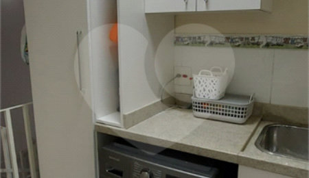 Casa à venda com 3 quartos, sendo 1 suíte,  no condomínio Ville Resedá, São Paulo - SP