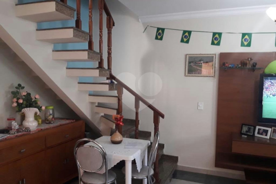 Sobrado à venda com 3 quartos, sendo 1 suíte, em Parque Novo Mundo, São Paulo, SP