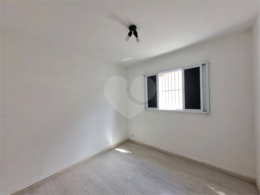 Sobrado à venda com 3 quartos, sendo 1 suíte,  em Jardim Ester Yolanda, São Paulo, SP