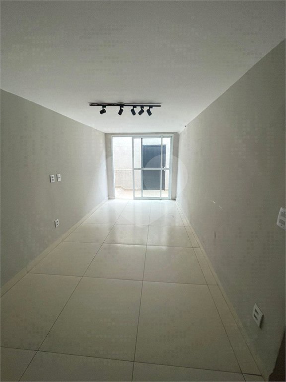 Sobrado à venda com 3 quartos, sendo 2 suítes,  em Vila Oliveira, Mogi das Cruzes, SP