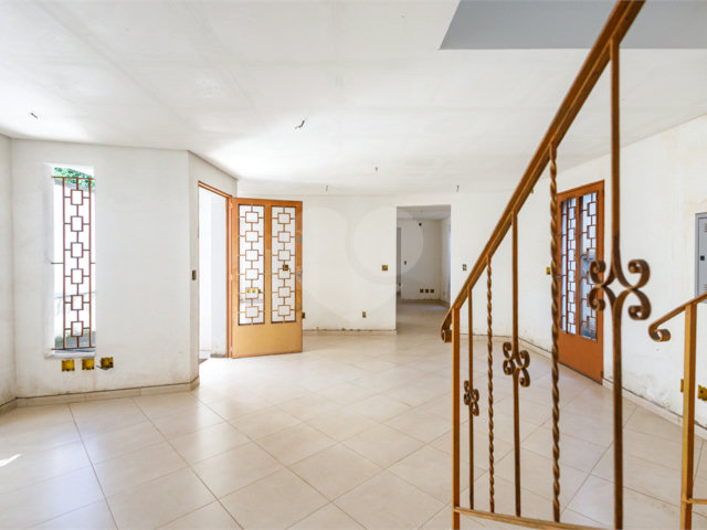 Sobrado à venda com 5 quartos, sendo 4 suítes,  em Brooklin, São Paulo, SP