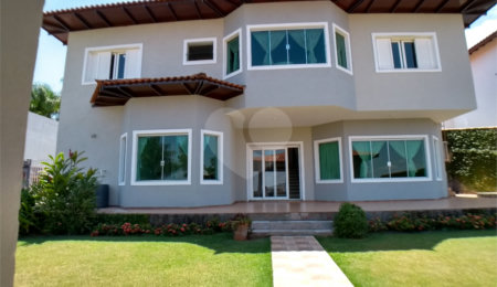 Casa à venda com 3 quartos, sendo 2 suítes,  no condomínio Vila Hípica I, Vinhedo - SP
