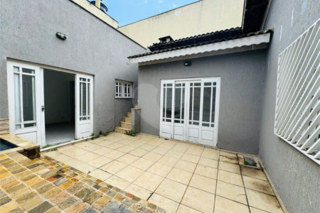 Casa à venda com 3 quartos, sendo 1 suíte, em Vila Galvão, Guarulhos, SP