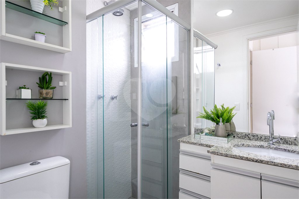 Apartamento à venda com 3 quartos, sendo 1 suíte,  em Jardim Parque Morumbi, São Paulo, SP