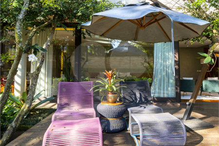 Casa à venda com 4 suítes no condomínio Vila Flora, São Paulo - SP