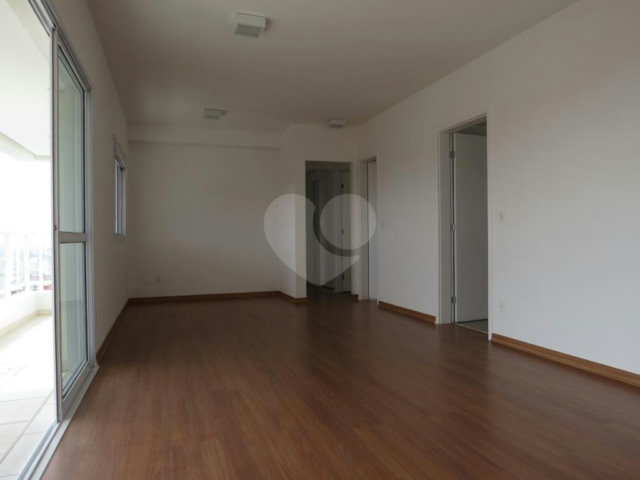 Apartamento à venda com 3 quartos, sendo 1 suíte,  em Morumbi, São Paulo, SP
