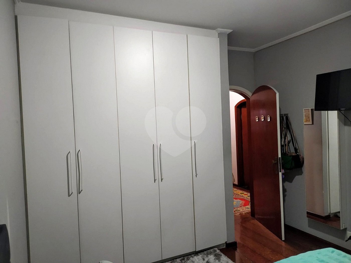 Sobrado à venda com 4 quartos, sendo 2 suítes, em Vila Paulicéia, São Paulo, SP
