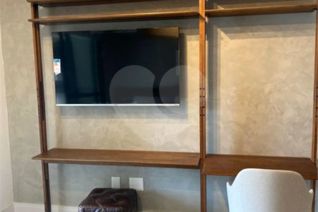 Apartamento à venda com 1 suíte em Jardim das Acácias, São Paulo, SP