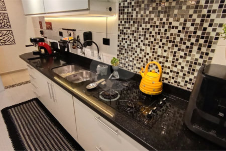Apartamento à venda com 2 quartos, sendo 1 suíte, em Pitangueiras, Guarujá, SP