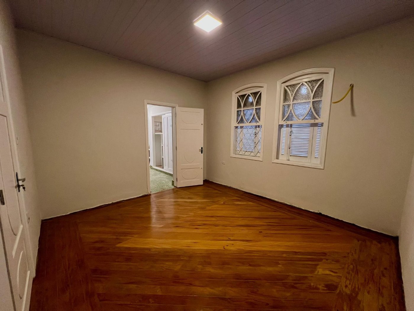 Casa com 3 dormitórios para alugar, 284 m² por R$ 21.162,89 - Gonzaga - Santos/SP
