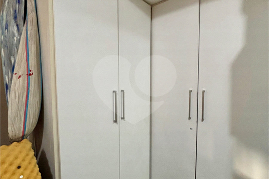 Sobrado à venda com 6 quartos, sendo 5 suítes, em Tremembé, São Paulo, SP