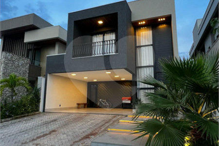 Casa à venda com 4 suítes no condomínio Florais do Parque, Cuiabá - MT