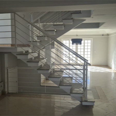 Sobrado à venda com 4 quartos, sendo 2 suítes, em Jardim Virginia Bianca, São Paulo, SP
