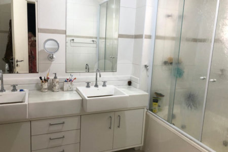 Casa à venda com 4 quartos, sendo 2 suítes, no condomínio Sunríse, São Paulo - SP