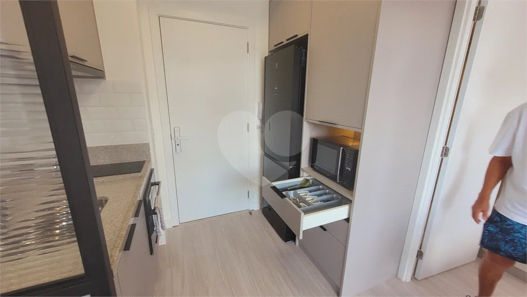 Studio sofisticado, totalmente mobiliado e pronto para morar