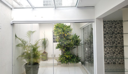Casa à venda com 4 quartos, sendo 1 suíte,  em Vila Oliveira, Mogi das Cruzes, SP