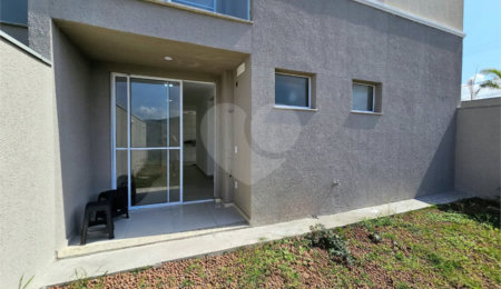 Apartamento para alugar com 2 quartos, sendo 1 suíte,  em Nova São Pedro, São Pedro da Aldeia, RJ
