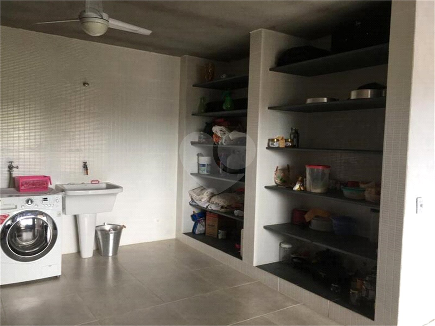 Casa à venda com 4 quartos, sendo 1 suíte, em Vila Machado, Mairiporã, SP