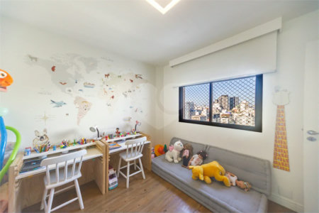 Apartamento de 149,51m2, 3 dormitórios, 1 suíte, toalete social, living 2 ambientes, 2 vagas fixas e lazer completo em Higienópolis.
