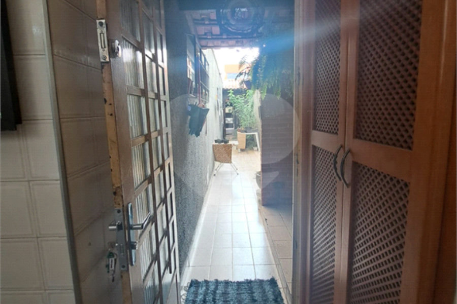 Sobrado à venda com 3 quartos em Vila Sabrina, São Paulo, SP